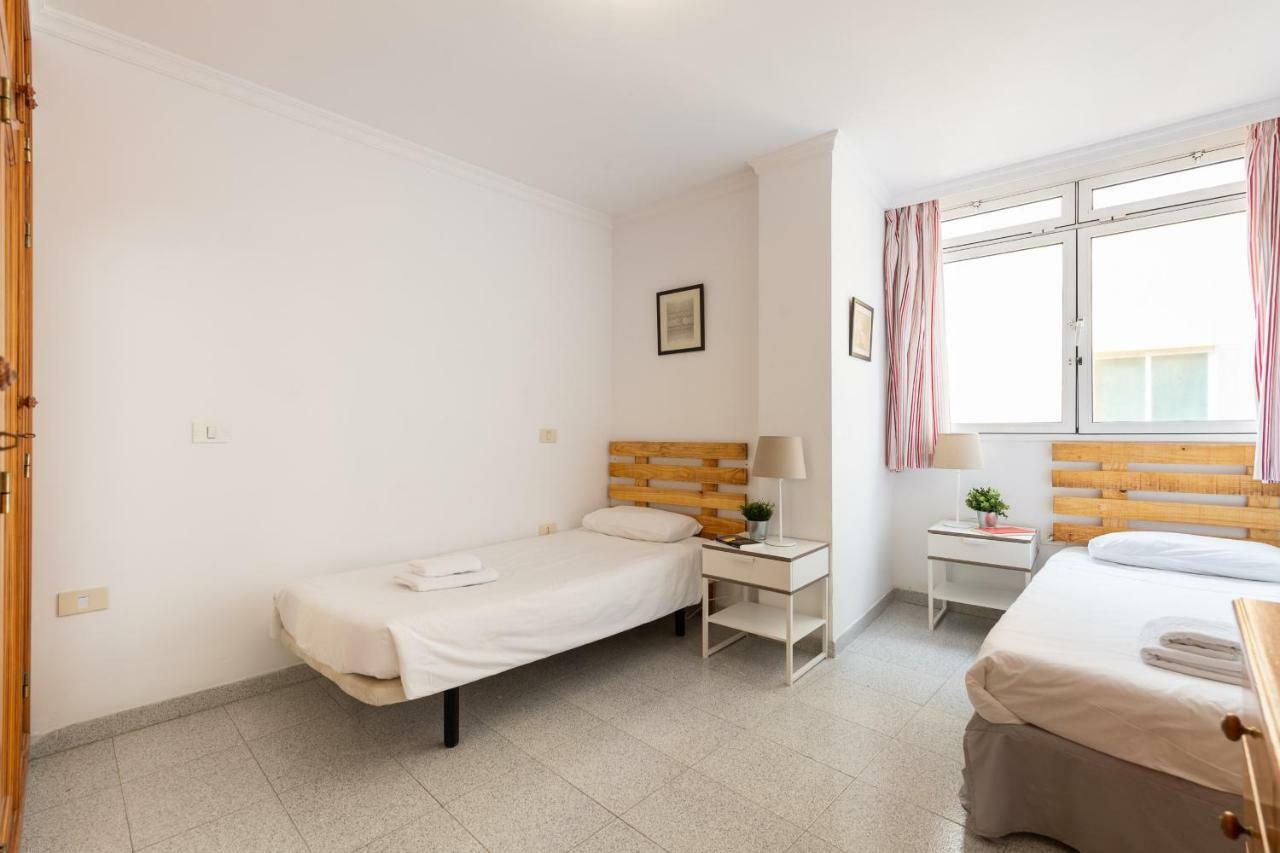 Next To The Beach 5 Beds - Wifi By Canariasgetaway Лас-Пальмас-де-Гран-Канарія Екстер'єр фото